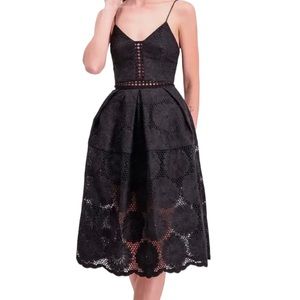 𝅺NWT Nicholas black sunflower dress. Size 2